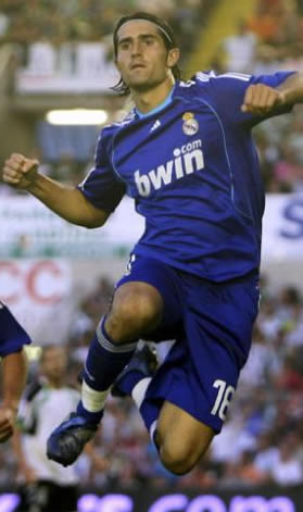 Foto de Victoria del Real Madrid en El Sardinero contra el Racing