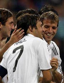 Foto de Goleada del Real Madrid ante el Sporting con tres goles de Van der Vaart