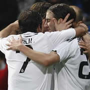 Foto de El Real Madrid vence a Osasuna en el estreno de Boluda