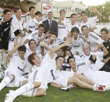 Foto de El Real Madrid vence el Partido del Siglo ante el Barcelona en la final del Mundial de Clubes Sub-18