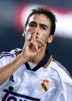 Foto de Raúl deja el Real Madrid