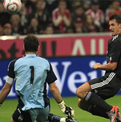 Foto de El Real Madrid vence al Bayern en el homenaje a Beckembauer