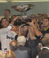 Foto de El Real Madrid se hace con el Bernabéu al vencer 2-1 al Galatasaray