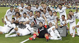 Foto de El Real Madrid se hace con la Supercopa de España venciendo 2-1 al Barça