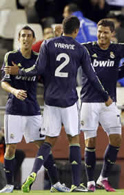 Foto de El Real Madrid golea 5-0 al Valencia