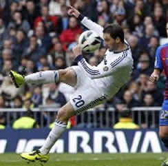 Foto de El Real Madrid golea 5-1 al Levante