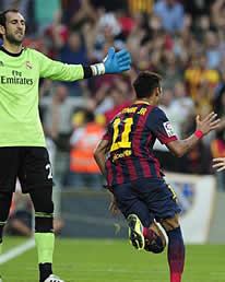 Foto de El F.C. Barcelona vence 2-1 al Real Madrid en un partido del siglo táctico y con cierta polémica