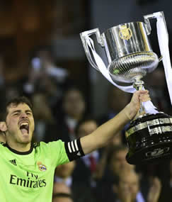 Foto de El Real Madrid Campeón de Copa venciendo 1-2 al F.C. Barcelona